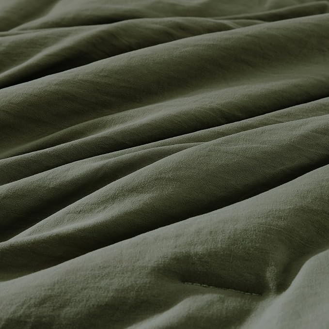 WRENSONGE Oversized Queen Comforter Set - 7 Pieces Olive Green Bed in a Bag Queen with Sheets, 2 Pillow Shams, and 2 Pillowcases- Warm Bedding Sets Queen for All Season
