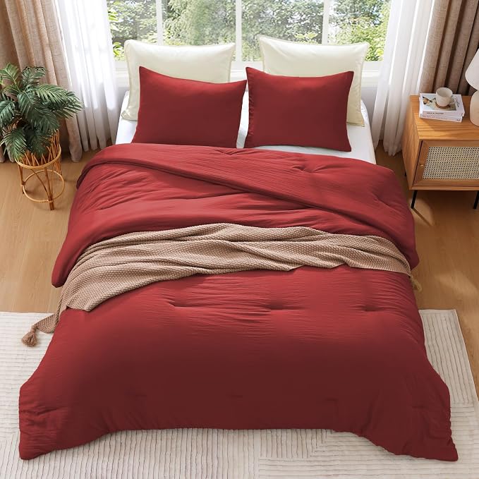 WRENSONGE Full Size Comforter Sets - 3 Pieces Bright Red Comforter Prewashed Soft Lightweight for All Seasons, Fluffy Down Alternative Comforter Full Size with 2 Pillow Shams