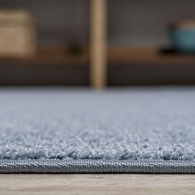 JONATHAN Y Haze Solid Low-Pile Classic Blue Indoor Area Rug 4x6, Coastal,Bohemian,Minimalist,Classic, Easy-Cleaning for Living Room,Bedroom,Kitchen,Pet Friendly,Non-Shedding (SEU100F-4)