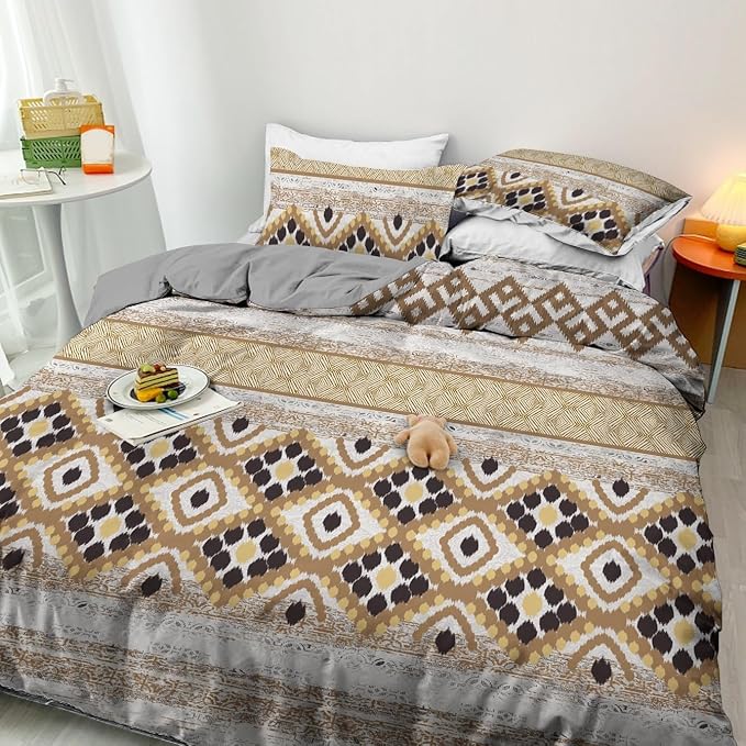 NTBAY 3 Pieces Brushed Microfiber King Duvet Cover Set, Super Soft Diamond Printed Zipper Comforter Cover with Corner Ties and 2 Pillow Shams, Gloden