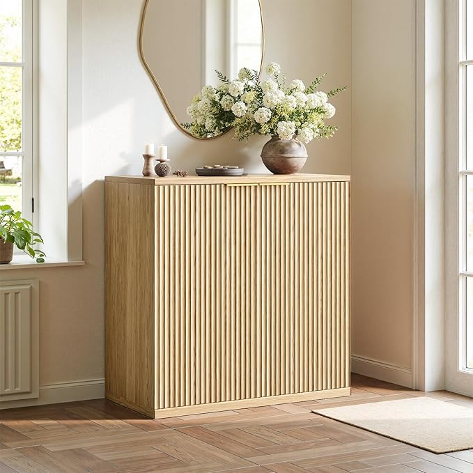 Evermagin 31.5" Oak Buffet Cabinet with Storage, Small Sideboard Cabinet, Boho Fluted Accent Credenza for Dining Room, Kitchen, and Living Room