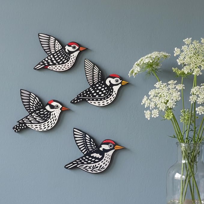ARTINRENAISS Wooden Flying Birds Wall Decor, Scandinavian Rustic Wall Art Set Housewarming Gifts, 6 Pack Boho Birds Hanging Sign for Living Room, Bedroom, Kitchen