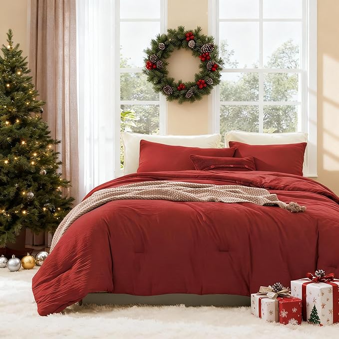 WRENSONGE King Size Comforter Set - 3 Pieces Bright Red Comforter Prewashed Soft Lightweight for All Seasons,Fluffy Down Alternative Comforter King Size with 2 Pillow Shams