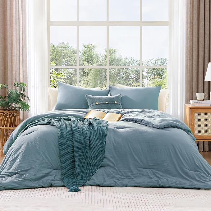 WRENSONGE Queen Comforter Set - 3 Pieces Prewashed Dusty Blue Comforter Soft Lightweight for All Seasons,Down Alternative Comforters Queen Size with 2 Pillow Shams