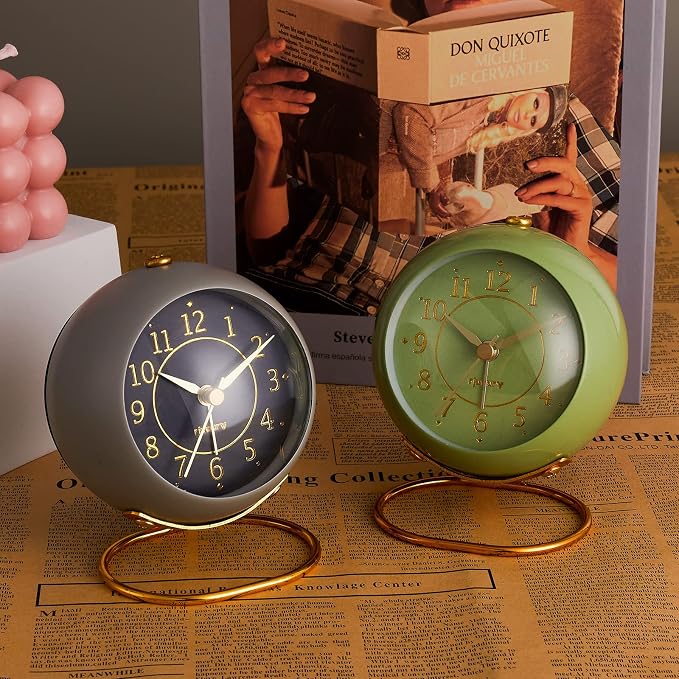 rjuwurv Metal Desk Clock, Retro Bedroom Table Vintage Analog Alarm Clock, Silent Non-Ticking Gold Clock, Bedside Décor(Olive-Green)