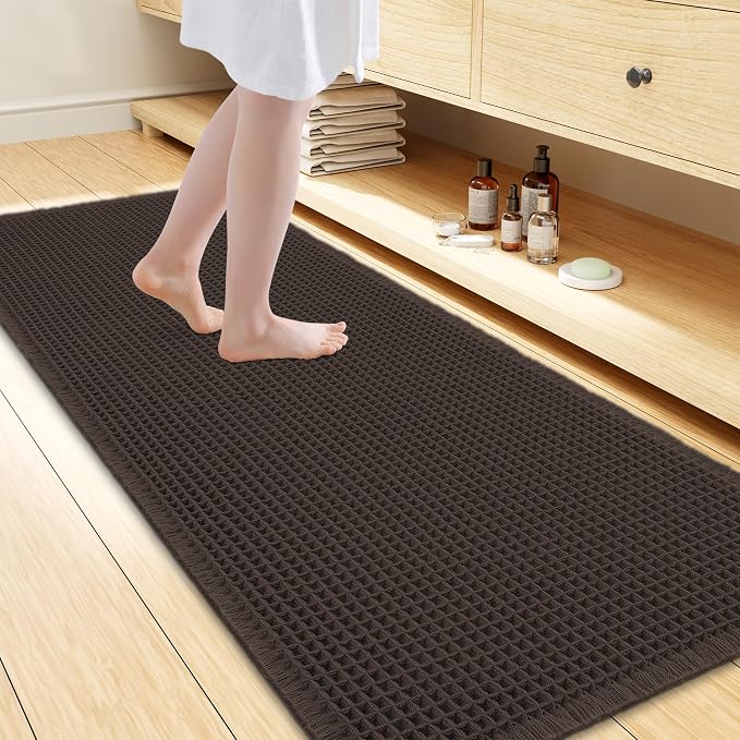Smiry Waffle Bath Mat 47x24, Extra Soft Absorbent Bathroom Rugs, Non Slip Machine Washable Quick Dry Bath Rugs for Bathroom Floor, Tub, Shower, Home Decor Accessories, Chocolate