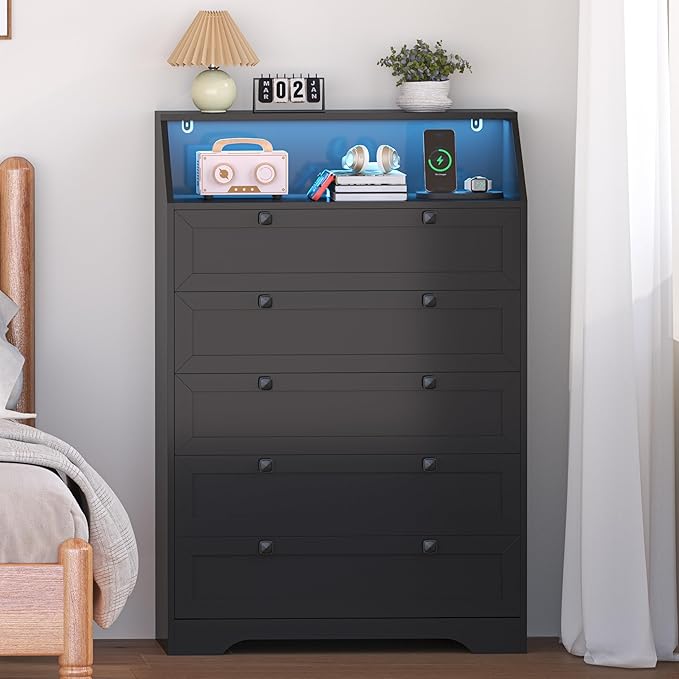 Black Dresser Tall 5 Drawer Dresser for Bedroom, Wood Chest of Drawers with LED Lights, Charging Station, Metal Handles, Modern Storage Cabinet and Organizer Drawers for Living Room, Hallway