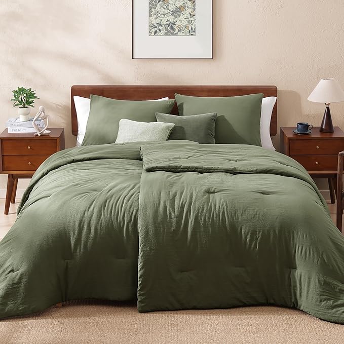 WRENSONGE Oversize King Size Comforter Set - 3 Pieces Olive Green Comforter Prewashed Soft Lightweight for All Seasons,Fluffy Down Alternative Comforter Oversize King Size with 2 Pillow Shams