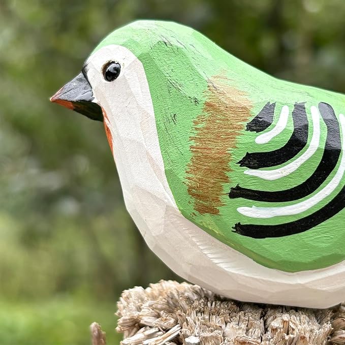 H&Zebrabro Hand Carved Bird Figurines, Hand-Painted Sculpted Wooden Birds, Wood Bird Sculptures for Home Decoration, Hand Crafted Life Like Bird Statues, Ideal Gifts for Bird Lovers (Jamaican Tody)