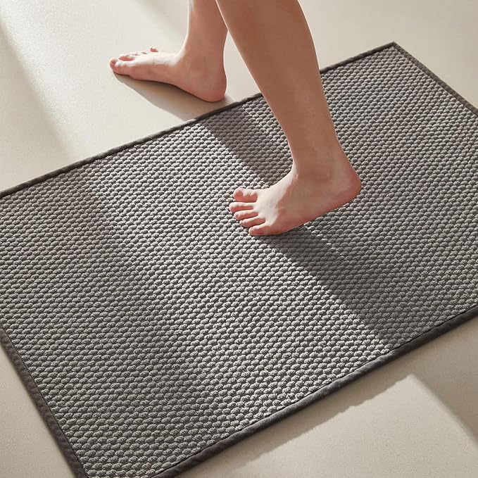 Bathroom Rugs Non Slip Washable, Super Absorbent Thin Bath Mat Small Quick Dry Low Pile Bathroom Rug, Light Grey 16" x 24" / 1'4" x 2'