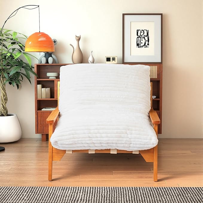 WJShome Modern Accent Chair, Comfy Chaise Lounge Chair with Ash Wood Armrest, Upholstered Armchair with Soft Cushion for Bedroom Balcony Lounge Reading Room, Beige