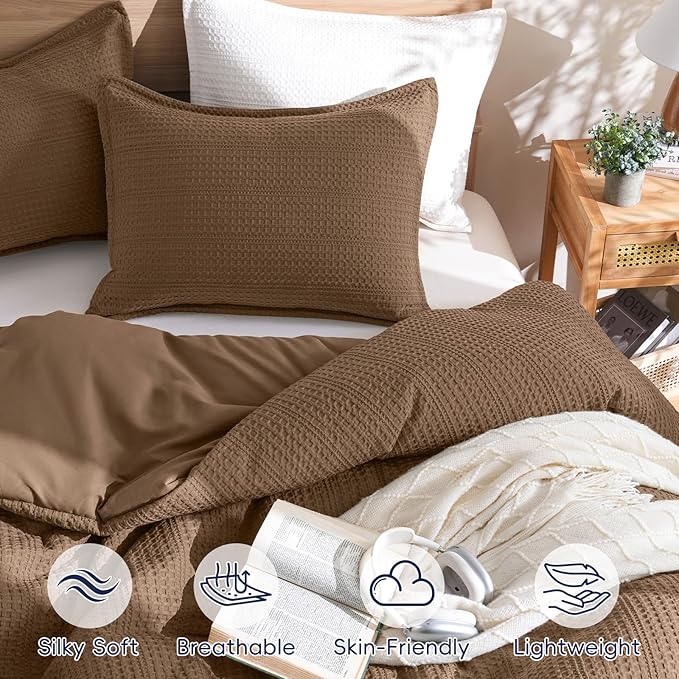 PHF Soft Waffle Comforter Set Queen Size- Comfy Breathable Waffle Weave Comforter with 2 Pillow Shams, 3 Pieces Less Snagging Lightweight Textured Bedding Set for All Season, Mocha