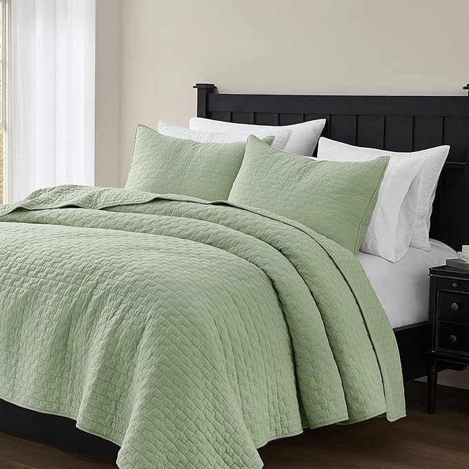 palassio Sage Green 100% Cotton Quilt California Cal King Size Bedding Sets with 2 Pillow Shams, Textured Oversized Lightweight Bedspread Shabby Chic Coverlet, Soft Bed Cover for All Season, 3 Pieces