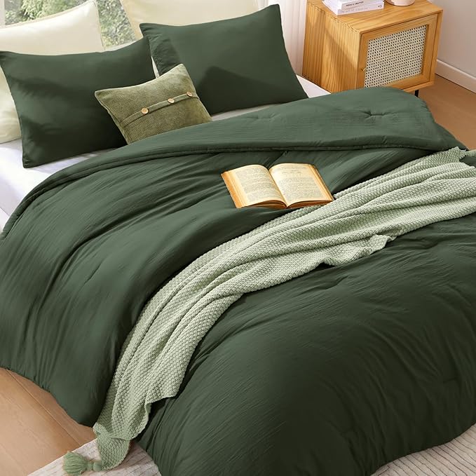 WRENSONGE King Size Comforter Set - 3 Pieces Deep Forest Comforter Prewashed Soft Lightweight for All Seasons,Fluffy Down Alternative Comforter King Size with 2 Pillow Shams