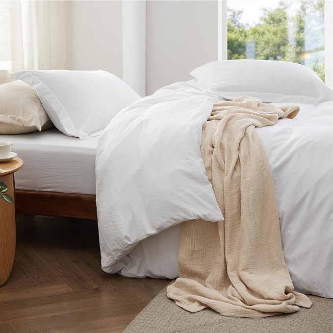 Bedsure California King Size Duvet Cover with Fitted Sheet - 4 Pieces Prewashed Cotton-Like Polyester Soft Bedding Set, Includes 1 Duvet Cover 104''x98'', 2 Pillow Shams, 1 Fitted Sheet, Bright White