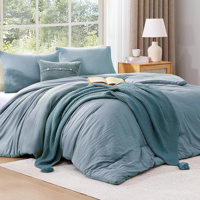 WRENSONGE Queen Comforter Set - 3 Pieces Prewashed Dusty Blue Comforter Soft Lightweight for All Seasons,Down Alternative Comforters Queen Size with 2 Pillow Shams