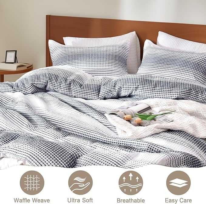 PHF Ultra Soft Yarn Dyed Waffle Weave Comforter Set Queen Size, 3 Pieces Lightweight Breathable Comfy Bedding Set, Comfy Textured 1 Comforter with 2 Pillow Shams, White and Navy