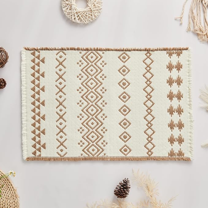 Douceur Boho Bath mat for Bathroom Floor Non Slip, Acrylic Blend Cute Bath Rugs with Tassels, Beige and Cream White Tribal Ethnic Pattern Farmhouse Bathroom Rugs, 15.7" x 23.6"