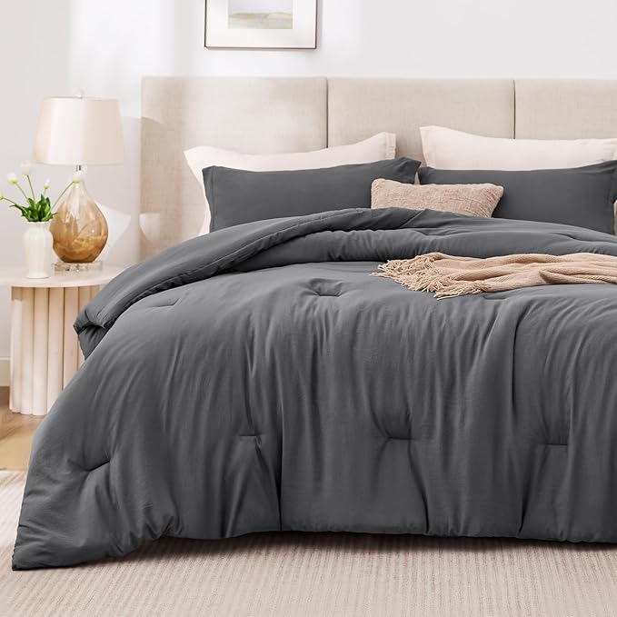 Love's cabin Dark Grey Queen Comforter Set, 3-Piece Prewashed Bed Set with 1 Comforter (90 x 90 in) & 2 Pillowcases, Lightweight & Breathable for All Seasons | Soft