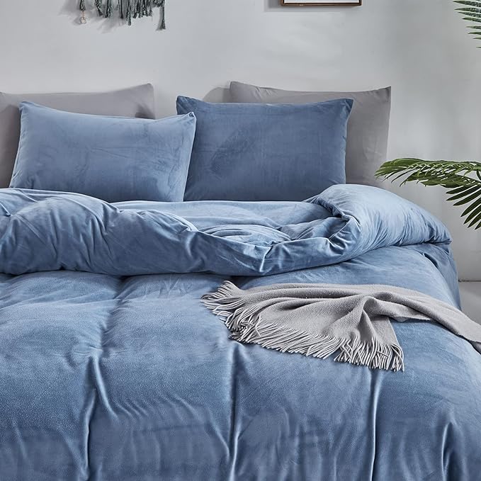 Pureant Blue Fluffy Comforter Set Twin Lake Blue Velvet Bedding Comforter Sets for Men Boys Solid Color Twin Comforter Soft Plain Grayish Quilts Haze Blue Flannel Blankets Breathable