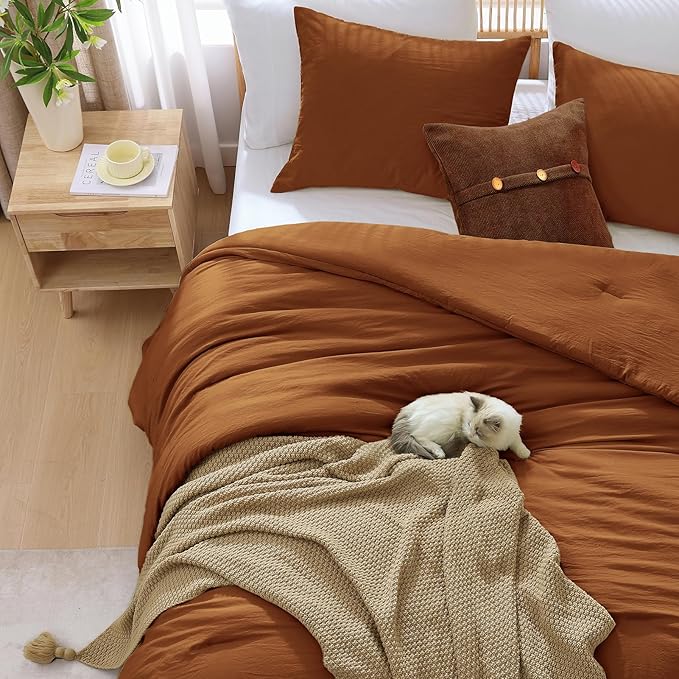 WRENSONGE Twin/Twin XL Comforter Set - 2 Pieces Prewashed Burnt Orange Comforter Soft Lightweight for All Seasons, Fluffy Down Alternative Twin XL Comforter with 1 Pillow Sham