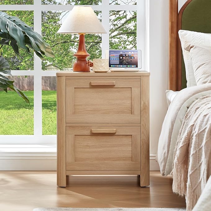 Farmhouse Nightstand Set of 2 with Charging Station, End Tables Bedroom with 2 Large Drawers & 4 Thickened Table Legs, Natural Wood
