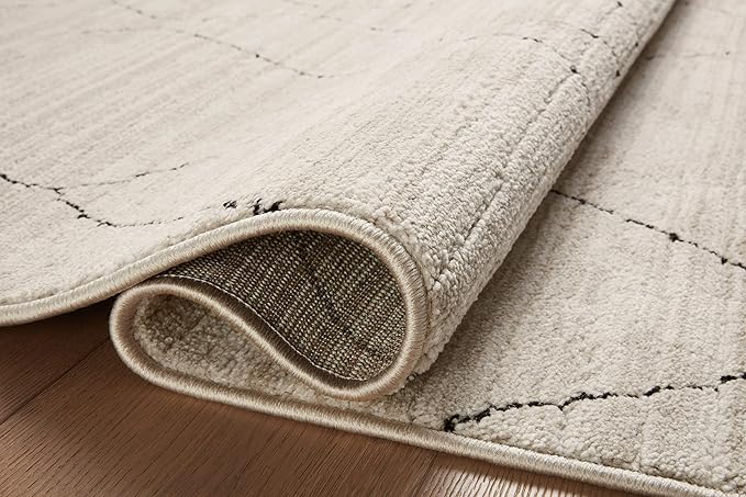 Loloi Darby Collection DAR-03 Sand/Charcoal 2'-7" x 10'-0" Runner Rug