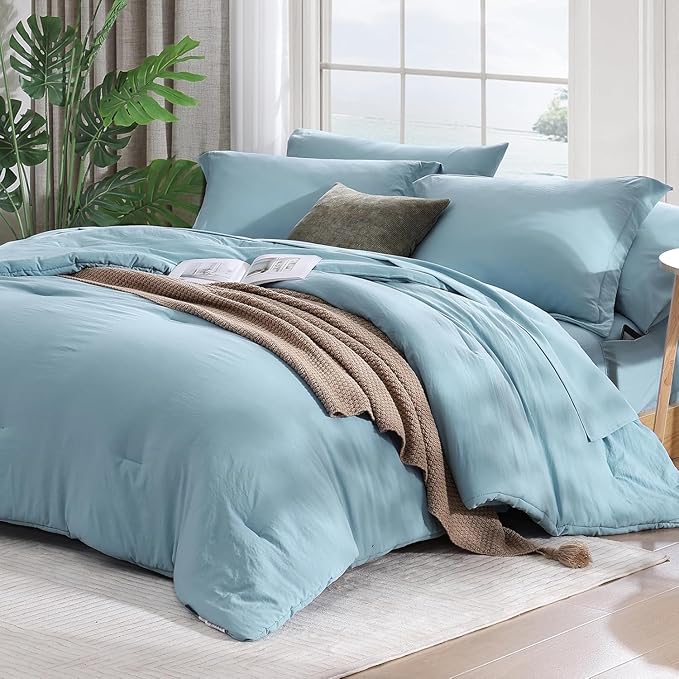 WRENSONGE King Size Comforter Set- 7 Pieces Soft Blue Bed in a Bag with Fitted Sheet, Flat Sheet, 2 Pillow Shams, and 2 Pillowcases- Warm King Bedding Set for All Season