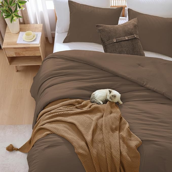 WRENSONGE Full Size Comforter Sets - 3 Pieces Chocolate Brown Comforter Prewashed Soft Lightweight for All Seasons, Fluffy Down Alternative Comforter Full Size with 2 Pillow Shams