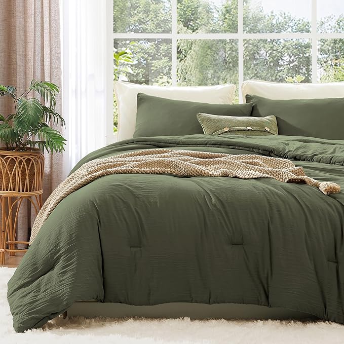 WRENSONGE Queen Comforter Set - 3 Pieces Prewashed Olive Green Comforter Soft Lightweight for All Seasons,Down Alternative Comforters Queen Size with 2 Pillow Shams