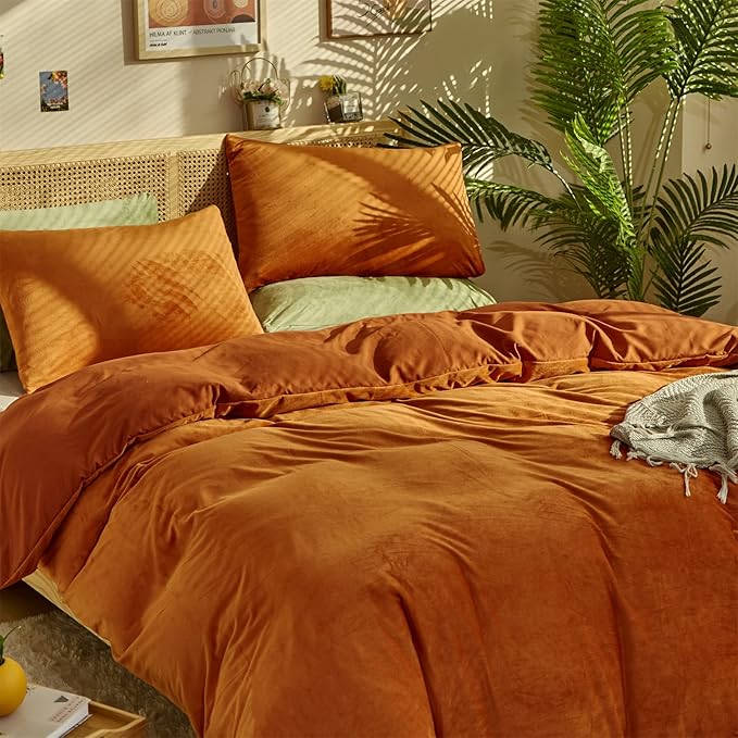 Pureant Burnt Orange Fluffy Comforter Set Queen Rust Velvet Bedding Comforter Sets for Women Girls Solid Terracotta Flannel Blankets Plain Rust Caramel Queen Size Comforter Modern Reddish Brown Bed