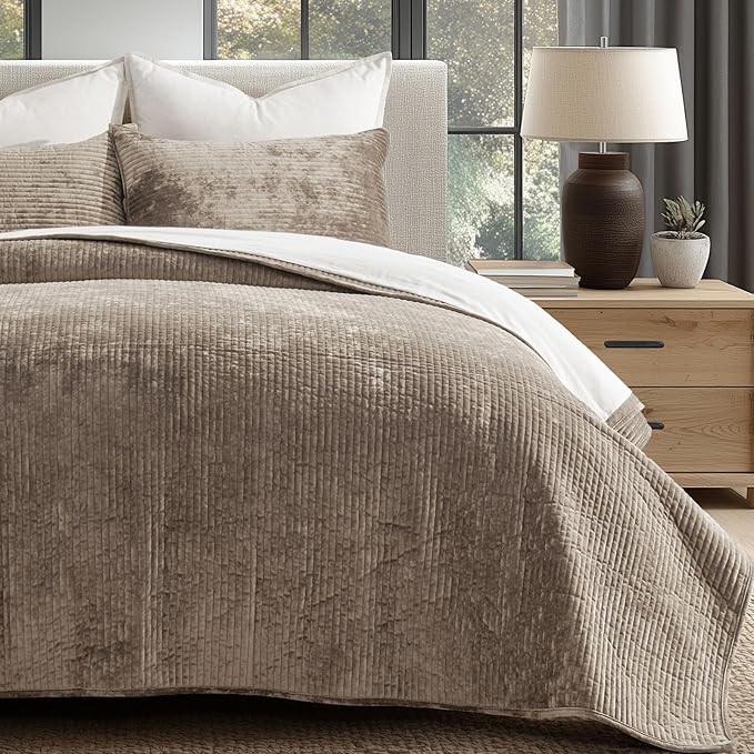 EverGrace Velvet Quilt Set Queen Size, Luxurious Soft Quilted Bedding Sets, Lightweight Velvet Comforter for All Season, Striped Channel Bedspread Coverlet with 2 Shams, Natural Tan