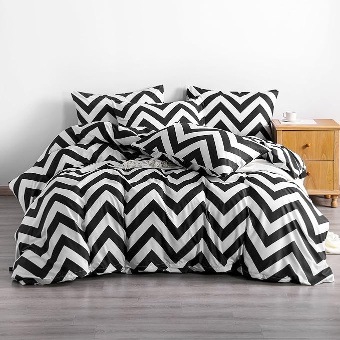 NTBAY 3 Pieces 100% Brushed Microfiber Striped Duvet Cover Set, Super Soft Black and White Printed Reversible Design Zipper Comforter Cover with Ties and Pillow 2 Shams (King, Chevron)