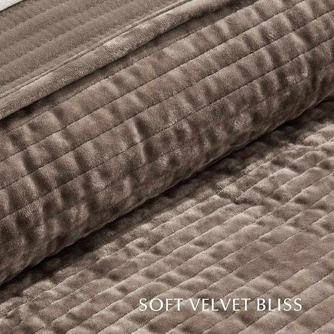 EverGrace Velvet Quilt Set Queen Size, Luxurious Soft Quilted Bedding Sets, Lightweight Velvet Comforter for All Season, Striped Channel Bedspread Coverlet with 2 Shams, Natural Tan