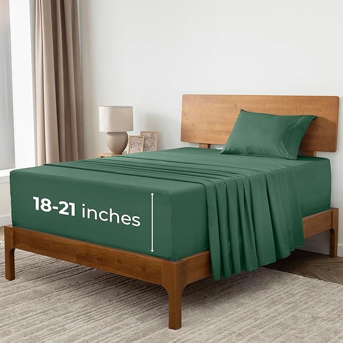 Mellanni Extra Deep Twin Sheets - 3 PC Iconic Collection Bedding - Hotel Luxury, Ultra Soft, Cooling Bed Sheets - Wrinkle, Fade, Stain Resistant (Twin, Emerald Green)