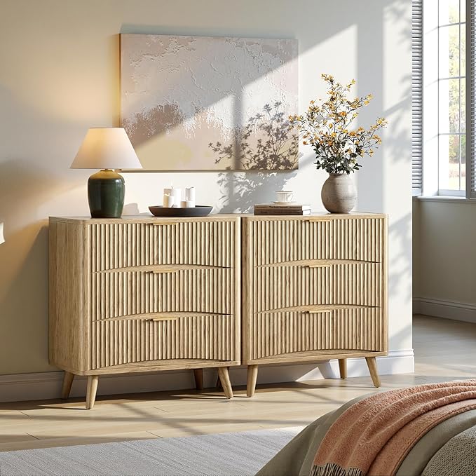 Evermagin 31.5“W Oversized Large Fluted Nightstands Set of 2, 3 Drawer Light Wood Night Stand Bedside Table, Mid Century Modern Small Dresser for Bedroom, Natural Oak