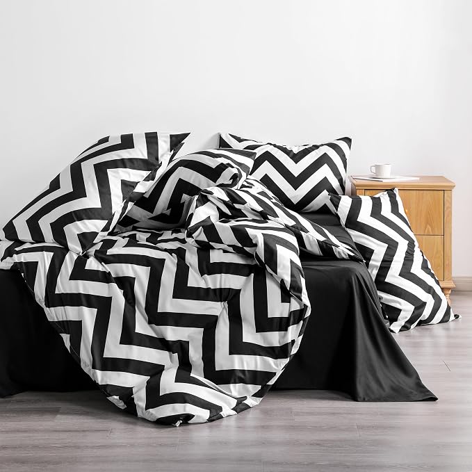 NTBAY 3 Pieces 100% Brushed Microfiber Striped Duvet Cover Set, Super Soft Black and White Printed Reversible Design Zipper Comforter Cover with Ties and Pillow 2 Shams (King, Chevron)