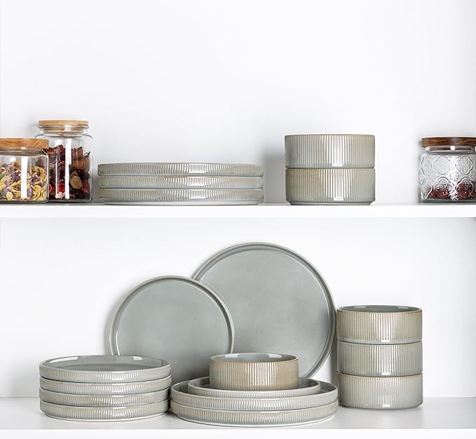 TheTerra Ceramic Dinnerware Sets for 6, 18 Pieces Porcelain Lightweight Plates and Bowls Sets, Scratch Resistant Dish Set, Oven & Microwave & Dishwasher Safe, Desert Sage