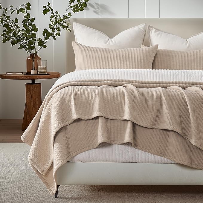 EVERGRACEHOME Cotton Gauze King Bedspread, Ultra Soft Prewashed Pick Stitch Matelassé Coverlet, Lightweight Textured Oversized King Quilt Bedding Set for All Season, with 2 Shams, Khaki Tan
