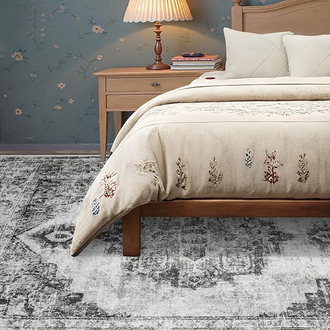 Area Rug 5x7 Vintage Rugs: Washable Indoor Medallion Rug Low Pile Distressed Floor Carpet Retro Accent Rugs for Living Room Bedroom Kitchen Dining Table Home Office(Black, 5'x7')