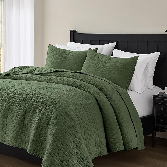 palassio Olive Green 100% Cotton Quilt Twin Size Bedding Sets with 1 Pillow Sham, Textured Lightweight Soft Bedspread Shabby Chic Coverlet, Quilted Comforter Bed Cover for All Season, 2 Pieces