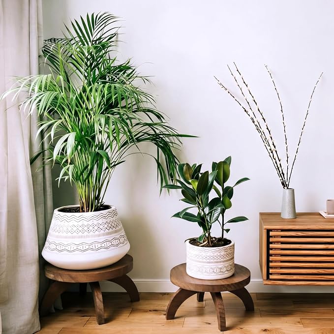 Novabright 1 Pcs Short Plant Pedestal Wood Plant Stool Round Low Wood Riser Pedestal Display Decor Flower Indoor Outdoor Rustic Farmhouse Table Balcony Decor Board Flower Holder Rise (Rustic Color)