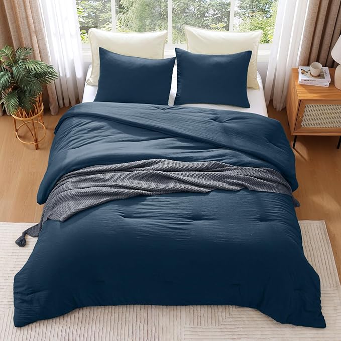WRENSONGE Queen Comforter Sets - 3 Pieces Prewashed Serenity Blue Comforter Soft Lightweight for All Seasons,Down Alternative Comforters Queen Size with 2 Pillow Shams