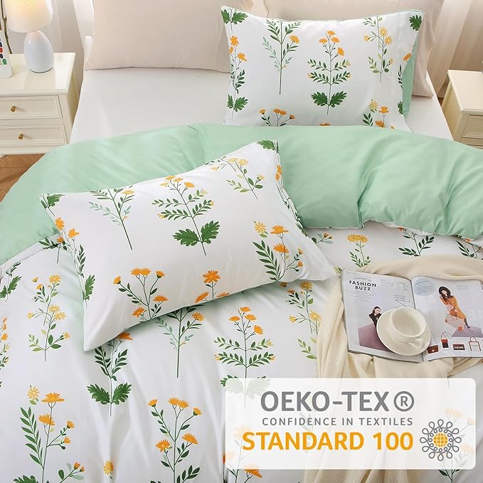 Duvet Cover Queen Size, Reversible Floral Vintage Duvet Cover Set with Zipper Closure, 3 Pieces Botanical Patterns Soft Microfiber Bedding Set (90"x90", 2 Pillow Cases, Honeysuckle Green White)