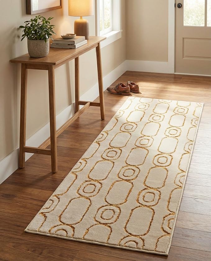 Rugs.com Vogue Geo Collection Rug – 5 Ft Runner White Medium-Pile Rug Perfect for Hallways, Entryways