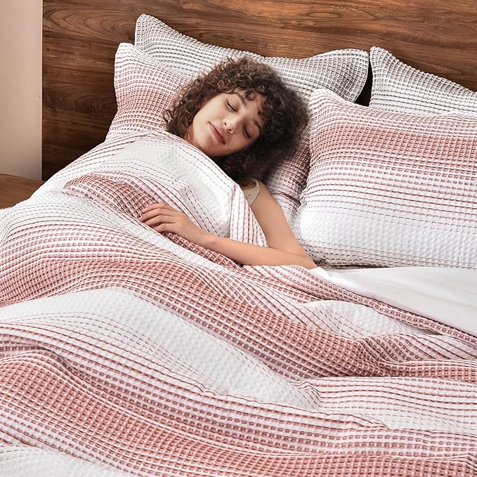 PHF Ultra Soft Yarn Dyed Waffle Weave Comforter Set Queen Size, 3 Pieces Lightweight Breathable Comfy Bedding Set, Comfy Textured 1 Comforter with 2 Pillow Shams, White and Brick