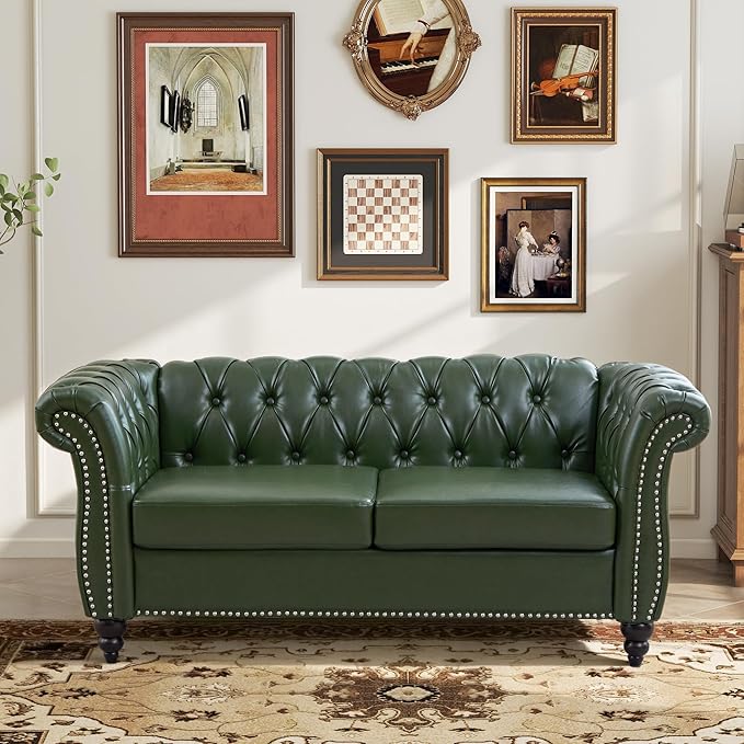 LEVNARY Chesterfield Loveseat, 2 Seater Tufted Couch for Living Room, Classic Button Tufted Upholstered Sofa, Modern Mid-Century PU Leather Loveseat (Green)