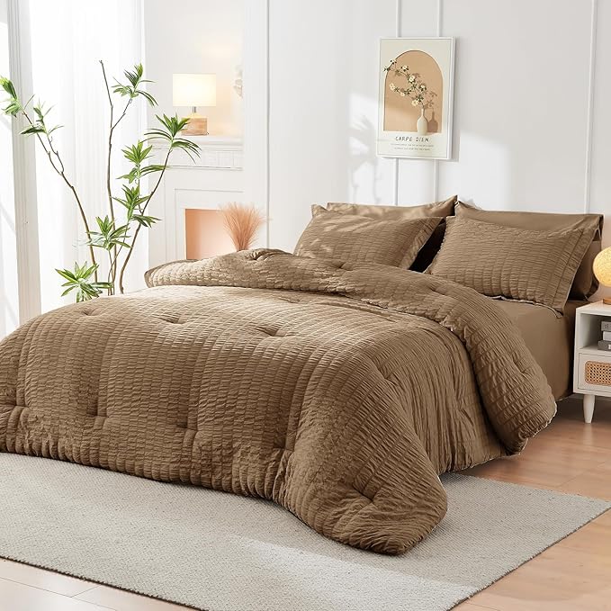 HYMOKEGE Brown California King Comforter Set Seersucker 7 Pieces, All Season Luxury Bed in a Bag for Bedroom, Bedding Set with Comforter, Sheets, Pillowcases & Shams