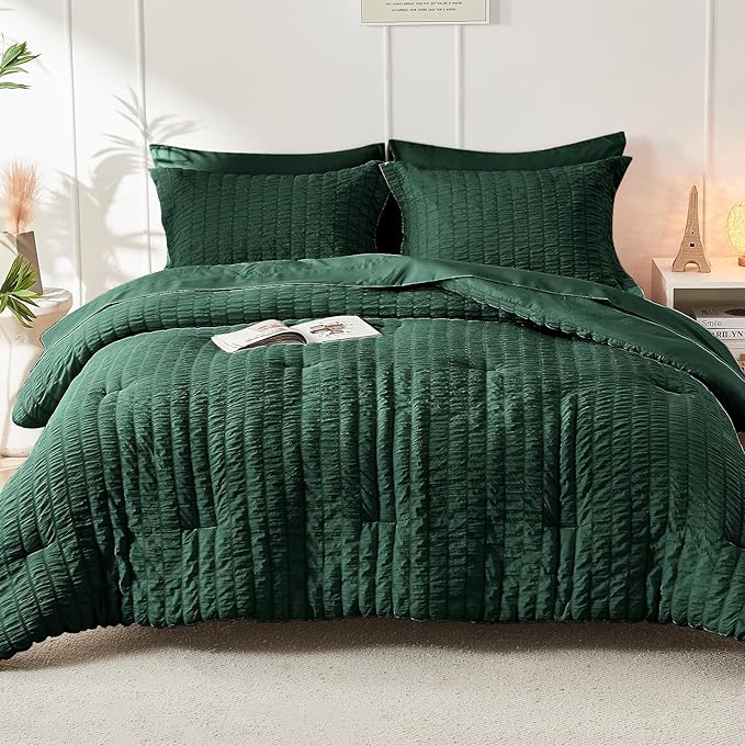 HYMOKEGE Emerald Green King Size Comforter Set Seersucker 7 Pieces, All Season Luxury Bed in a Bag for Bedroom, Bedding Set with Comforter, Sheets, Pillowcases & Shams