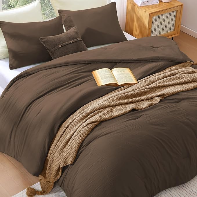 WRENSONGE King Size Comforter Set - 3 Pieces Chocolate Brown Comforter Prewashed Soft Lightweight for All Seasons,Fluffy Down Alternative Comforter King Size with 2 Pillow Shams
